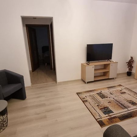 Comodo Apartment Турда Экстерьер фото